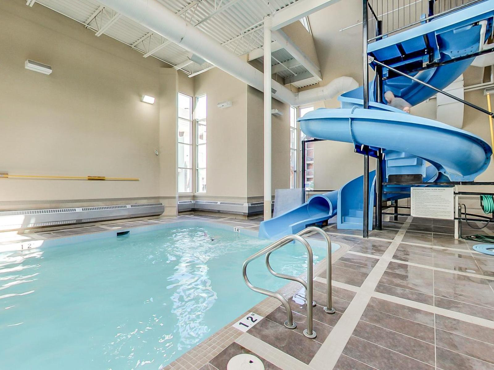 Outstanding Mountain Condo Waterslide And Hot Tub Managed By Little Sister Getaways Canmore Exterior photo